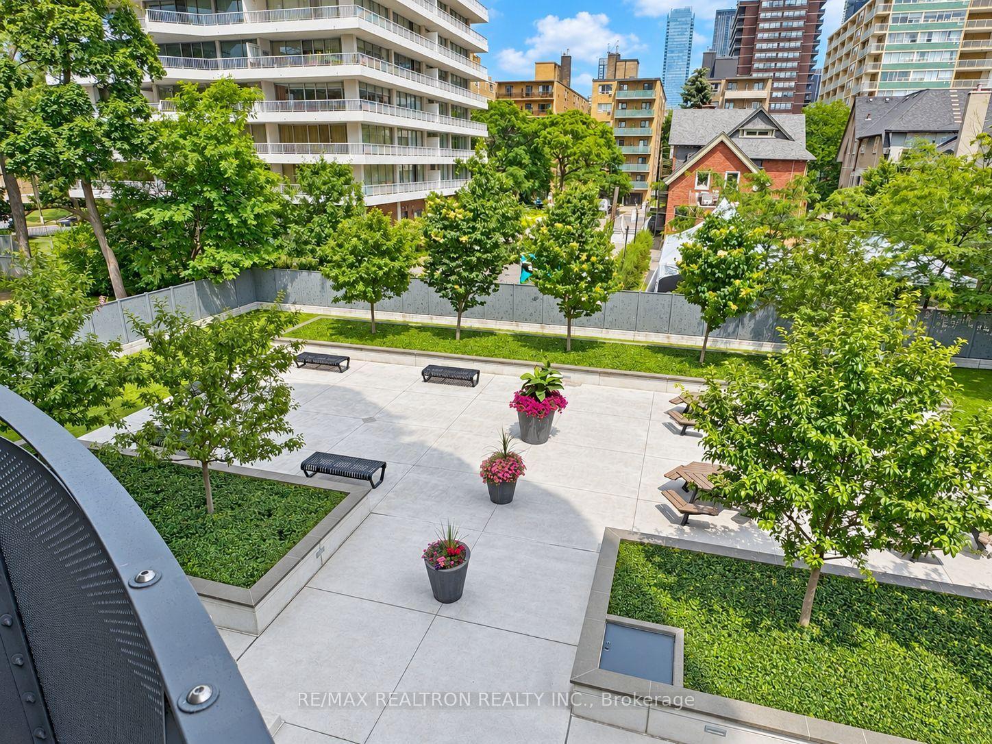 Photo 18 of Unit 206, 485 Huron Street, Toronto, The Annex — HOMEH