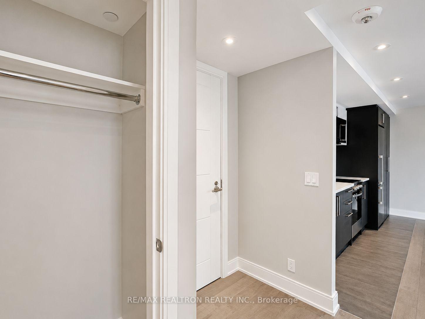 Photo 4 of Unit 304, 11 Walmer Road, Toronto, The Annex — HOMEH