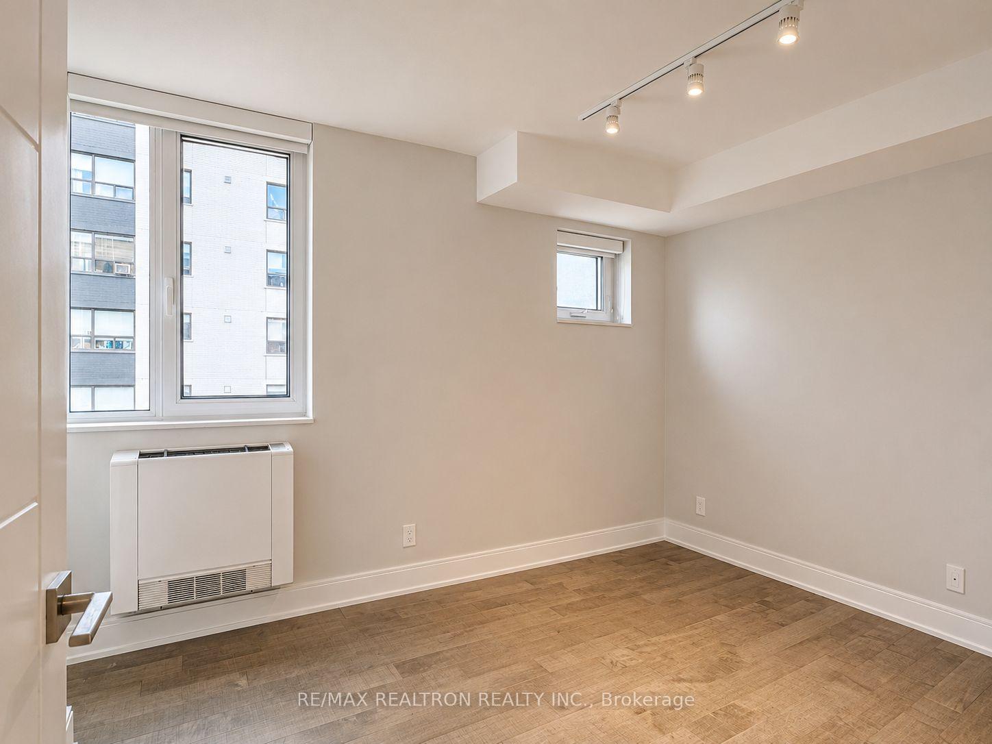 Photo 5 of Unit 304, 11 Walmer Road, Toronto, The Annex — HOMEH