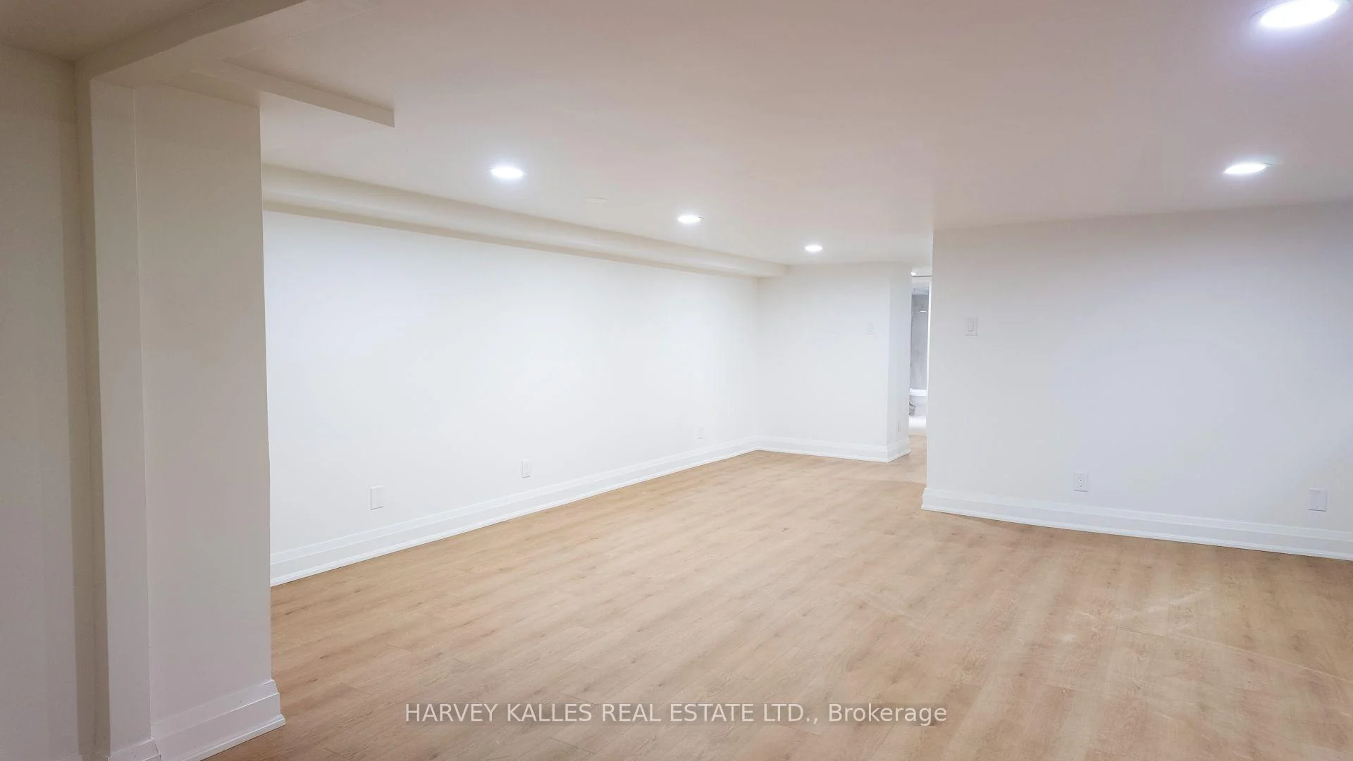 Photo 6 of Unit 3, 1214 Avenue Road, Toronto, Lawrence Park South — HOMEH