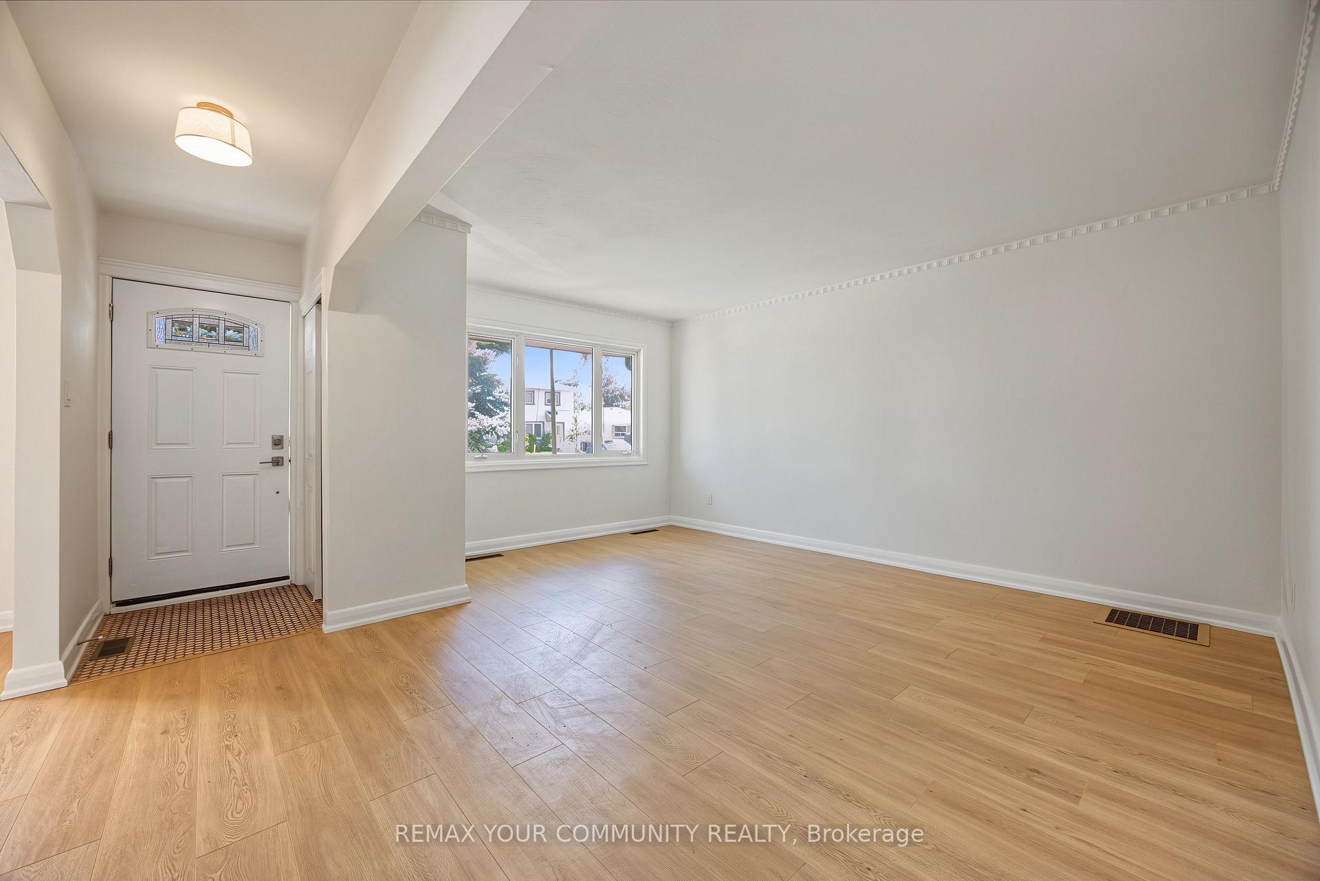 Photo 7 of 18 Robertsfield Crescent, Scarborough, Wexford-Maryvale — HOMEH