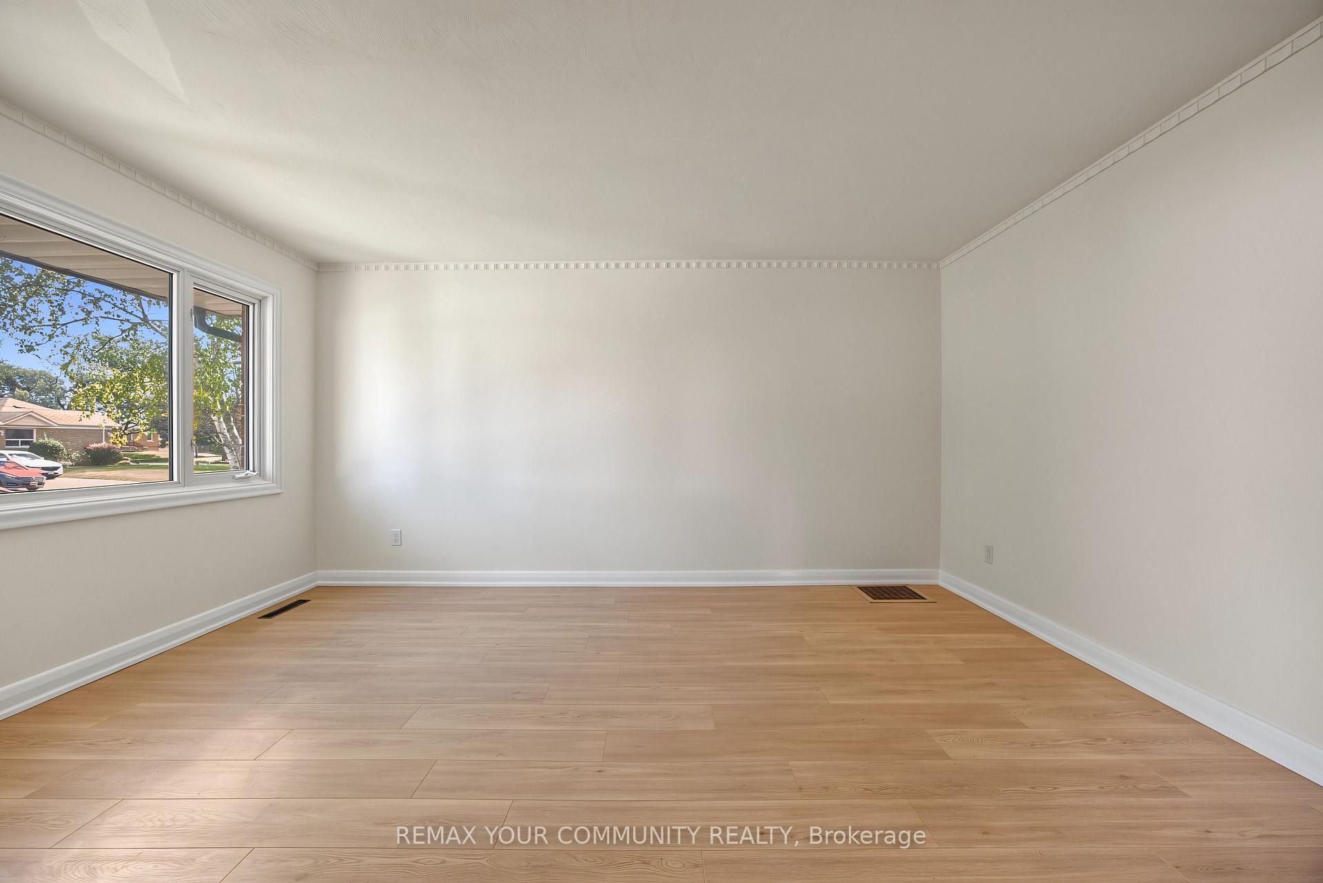 Photo 9 of 18 Robertsfield Crescent, Scarborough, Wexford-Maryvale — HOMEH