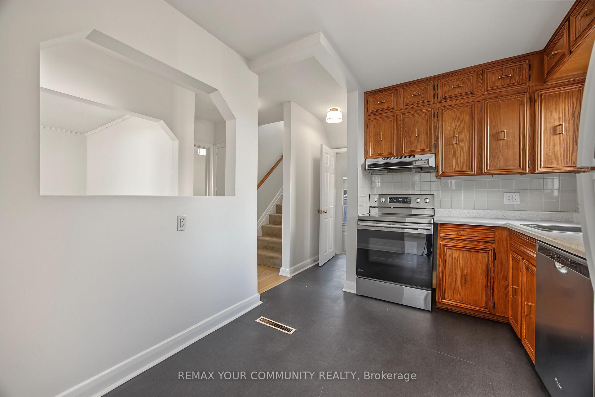Photo 25 of 18 Robertsfield Crescent, Scarborough, Wexford-Maryvale — HOMEH