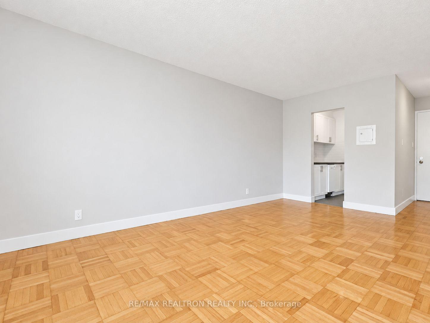 Photo 3 of Unit 205, 990 Avenue Road, Toronto, Yonge-Eglinton — HOMEH