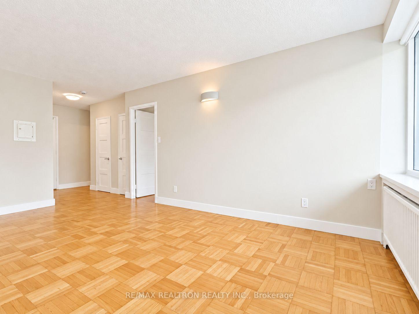 Photo 4 of Unit 205, 990 Avenue Road, Toronto, Yonge-Eglinton — HOMEH