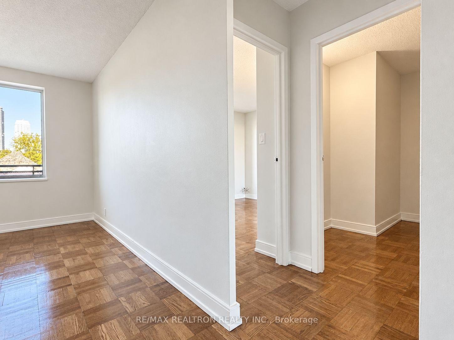 Photo 3 of Unit 310, 990 Avenue Road, Toronto, Yonge-Eglinton — HOMEH