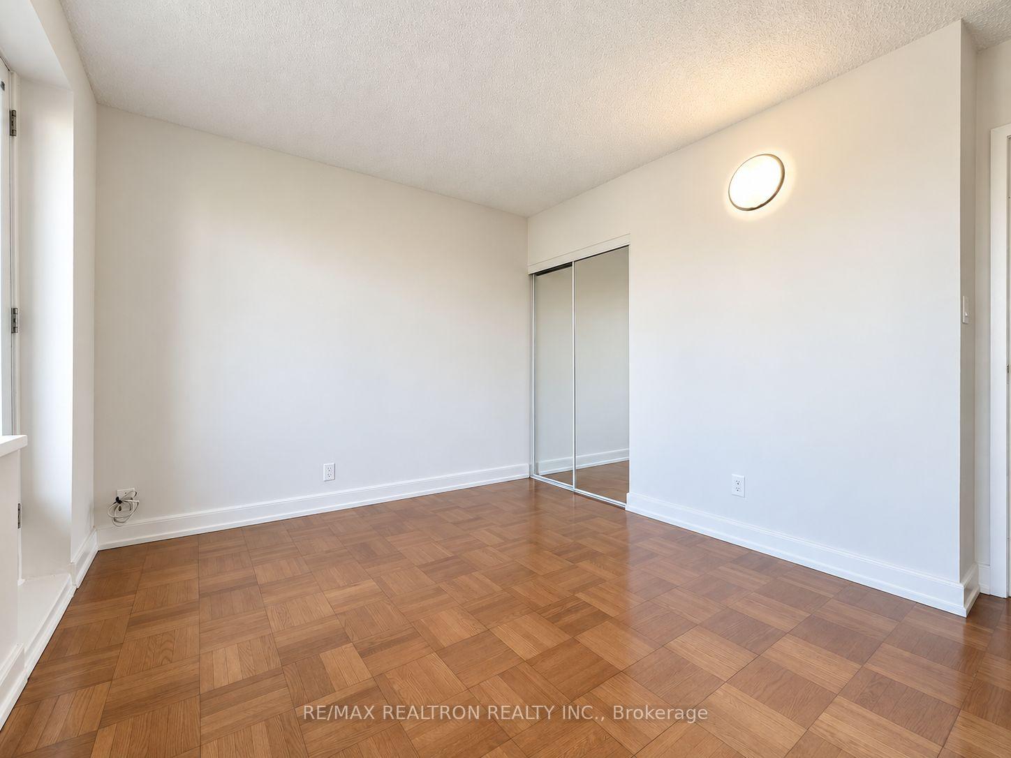 Photo 5 of Unit 310, 990 Avenue Road, Toronto, Yonge-Eglinton — HOMEH