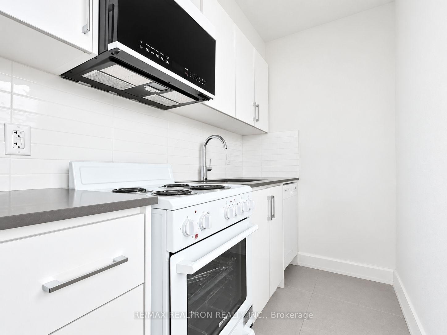 Photo 6 of Unit 510, 1545 Bathurst Street, Toronto, Humewood-Cedarvale — HOMEH