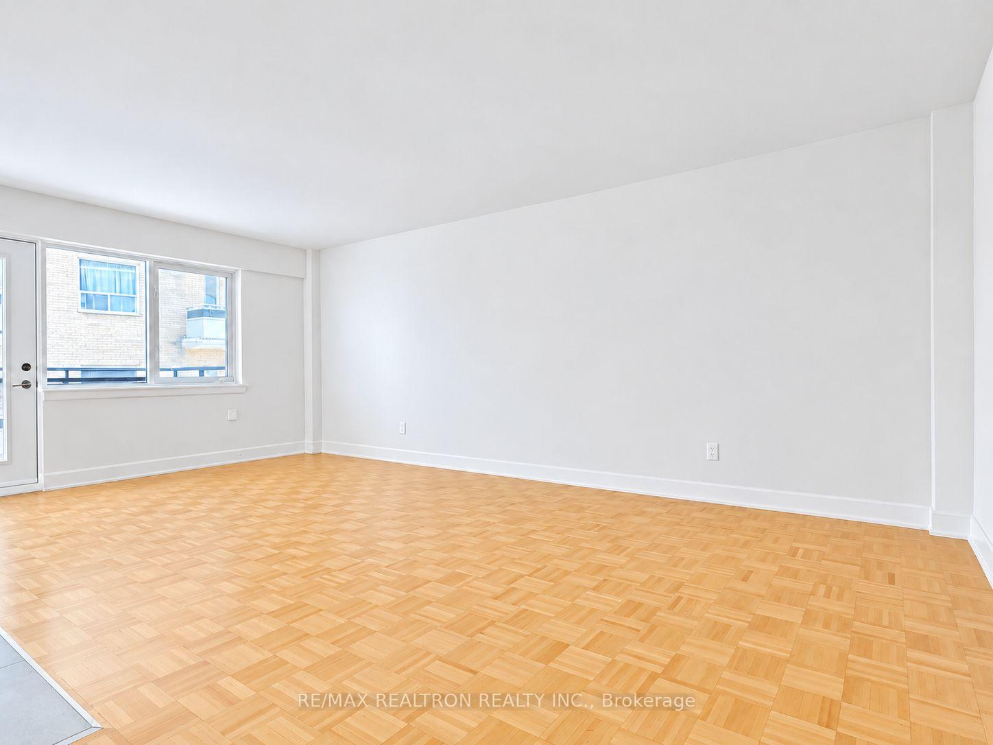 Photo 3 of Unit 307, 95 Lawton Boulevard, Toronto, Yonge-St. Clair — HOMEH