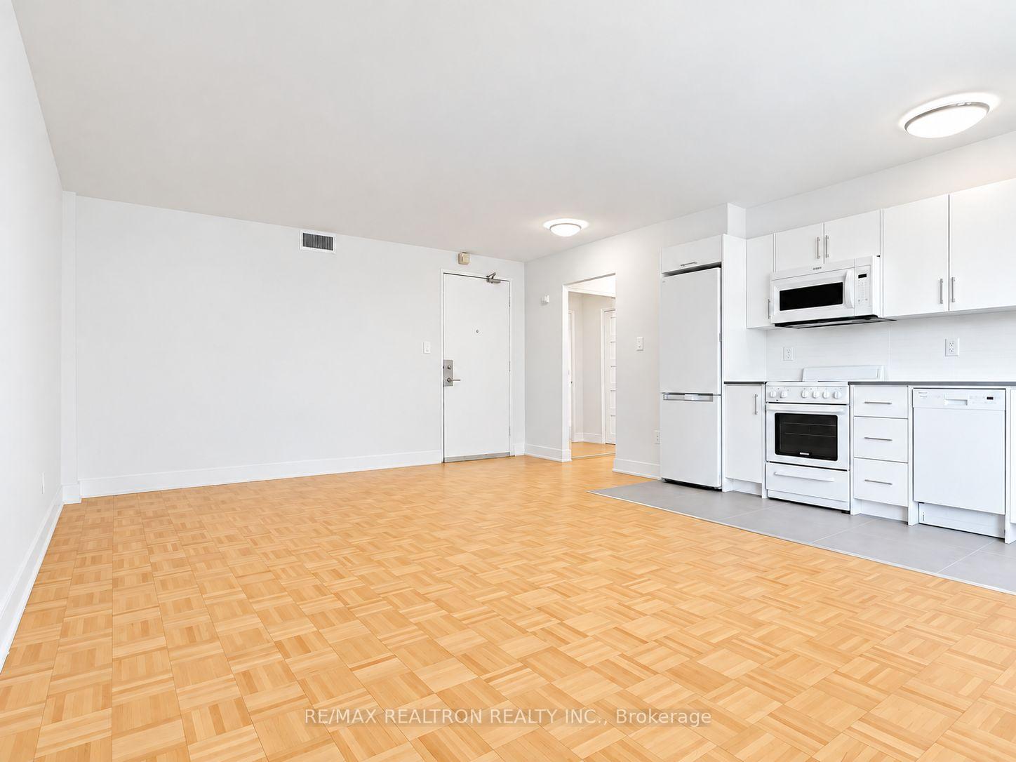 Photo 4 of Unit 307, 95 Lawton Boulevard, Toronto, Yonge-St. Clair — HOMEH