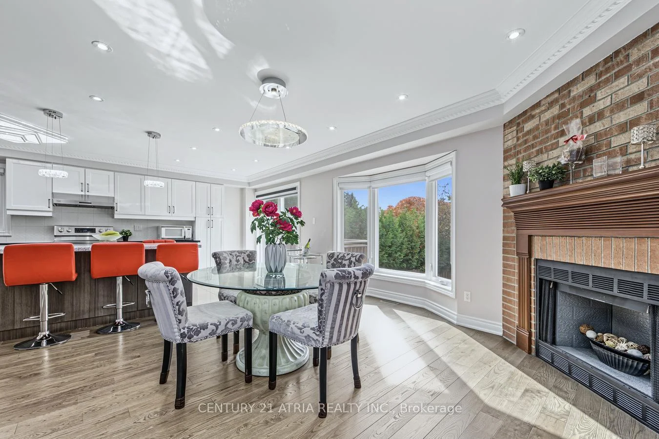 Photo 11 of 39 Chiswick Crescent, Aurora, Aurora Highlands — HOMEH