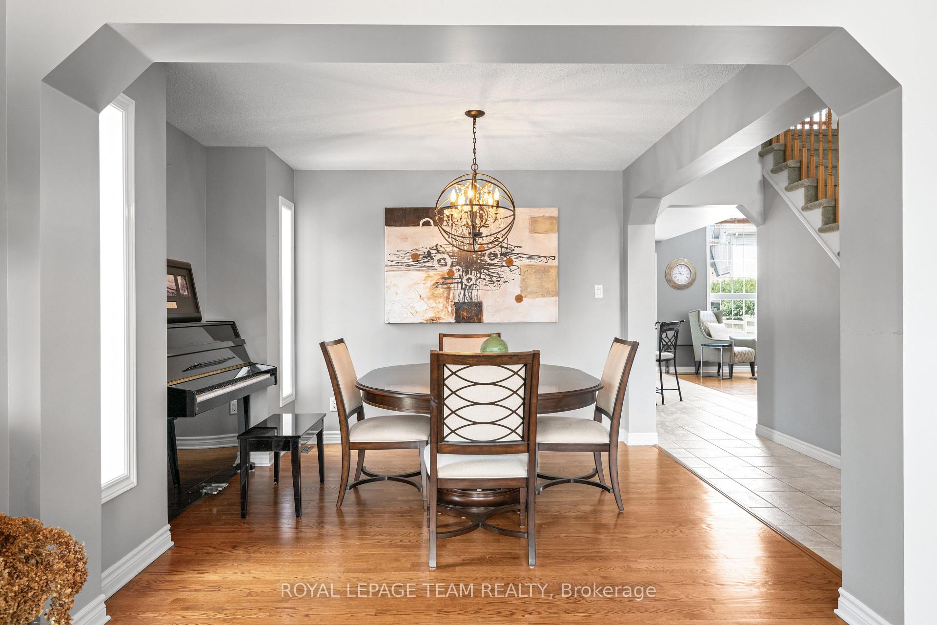 Photo 9 of 41 Blackshire Circle, Ottawa, Barrhaven - Stonebridge — HOMEH