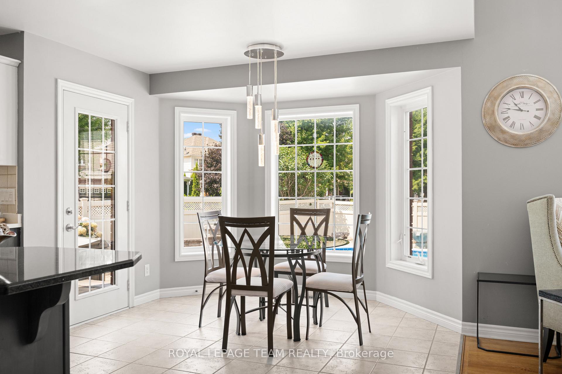 Photo 15 of 41 Blackshire Circle, Ottawa, Barrhaven - Stonebridge — HOMEH