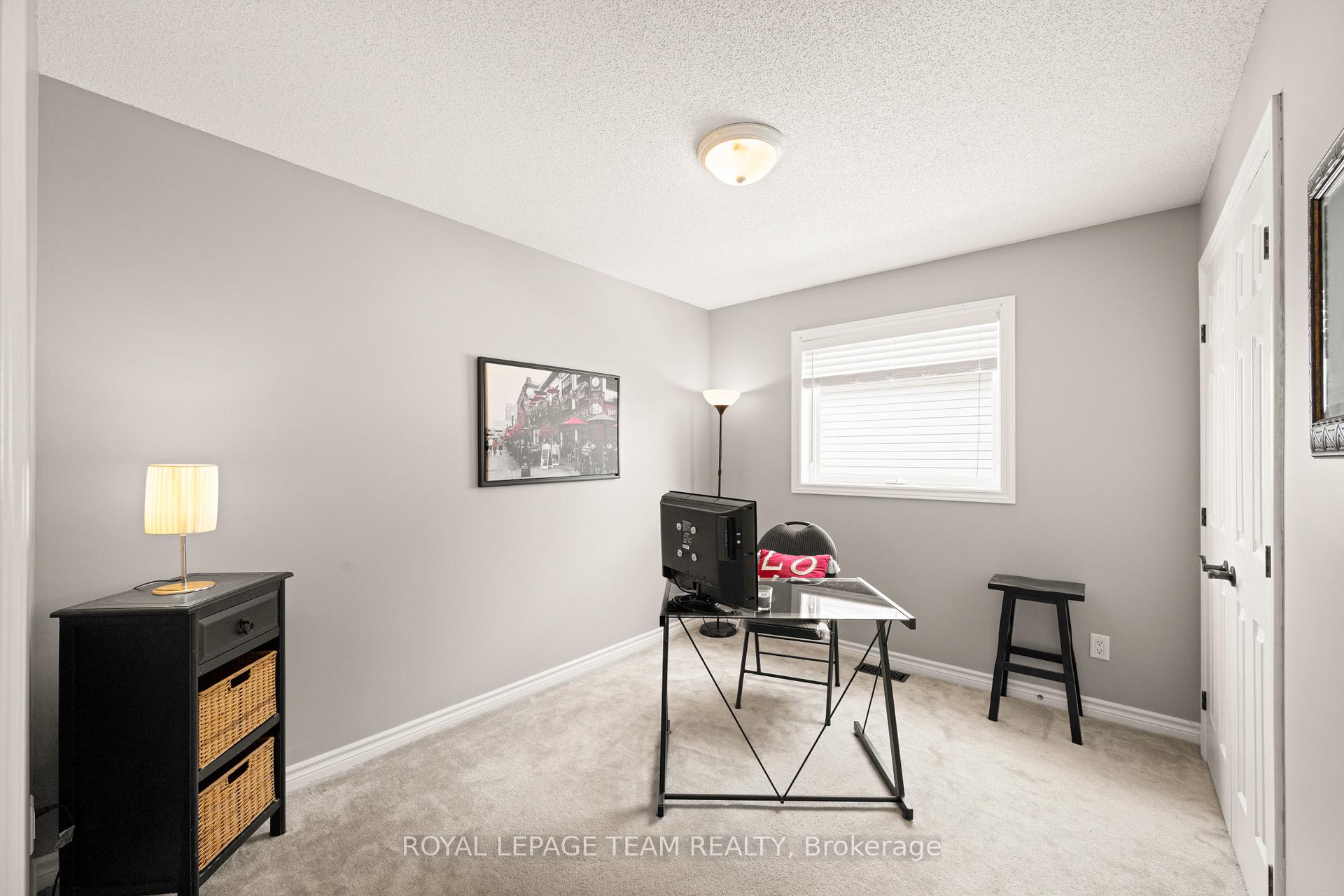 Photo 25 of 41 Blackshire Circle, Ottawa, Barrhaven - Stonebridge — HOMEH