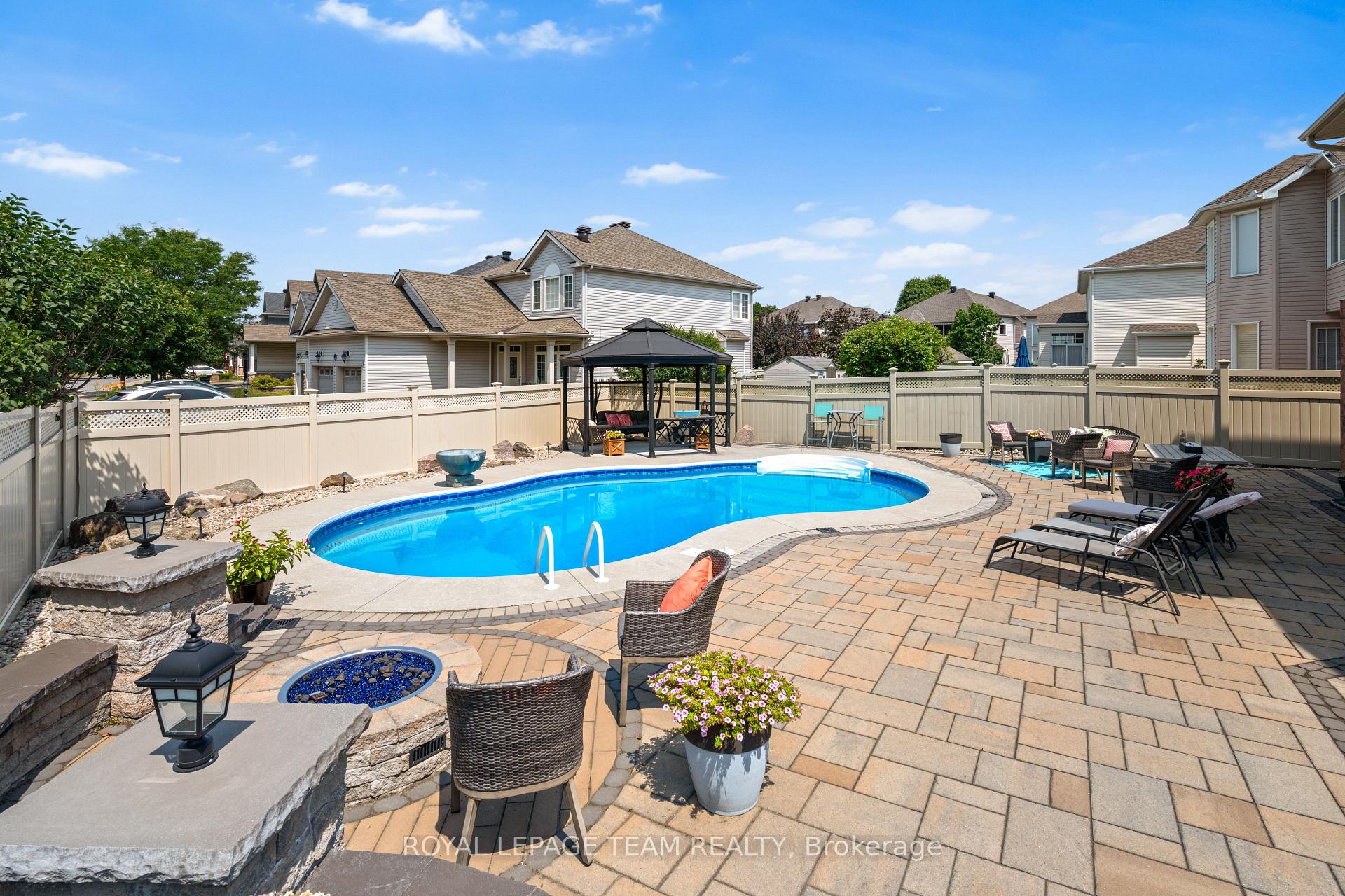 Photo 35 of 41 Blackshire Circle, Ottawa, Barrhaven - Stonebridge — HOMEH