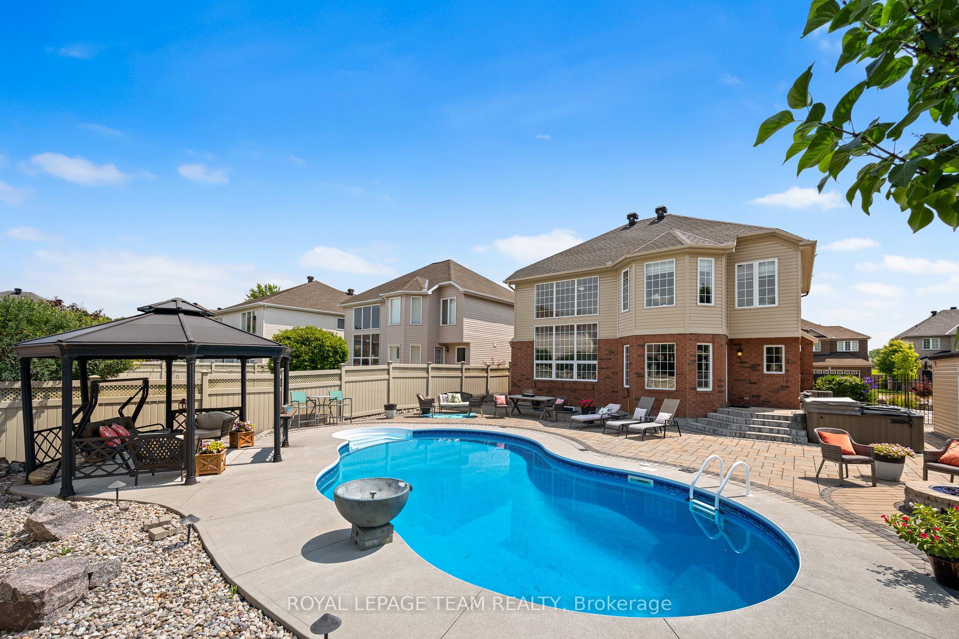 Photo 36 of 41 Blackshire Circle, Ottawa, Barrhaven - Stonebridge — HOMEH