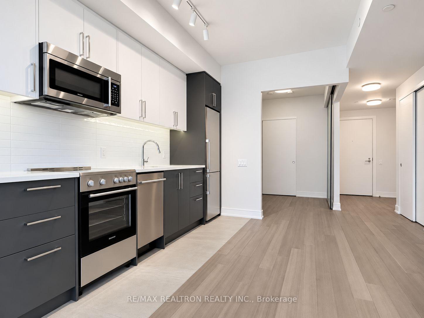 Photo 3 of Unit 505, 664 Spadina Avenue, Toronto, University — HOMEH