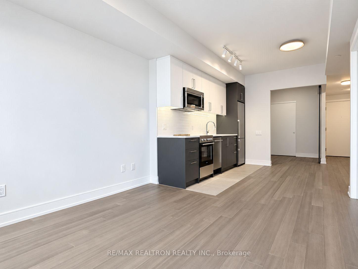 Photo 4 of Unit 505, 664 Spadina Avenue, Toronto, University — HOMEH