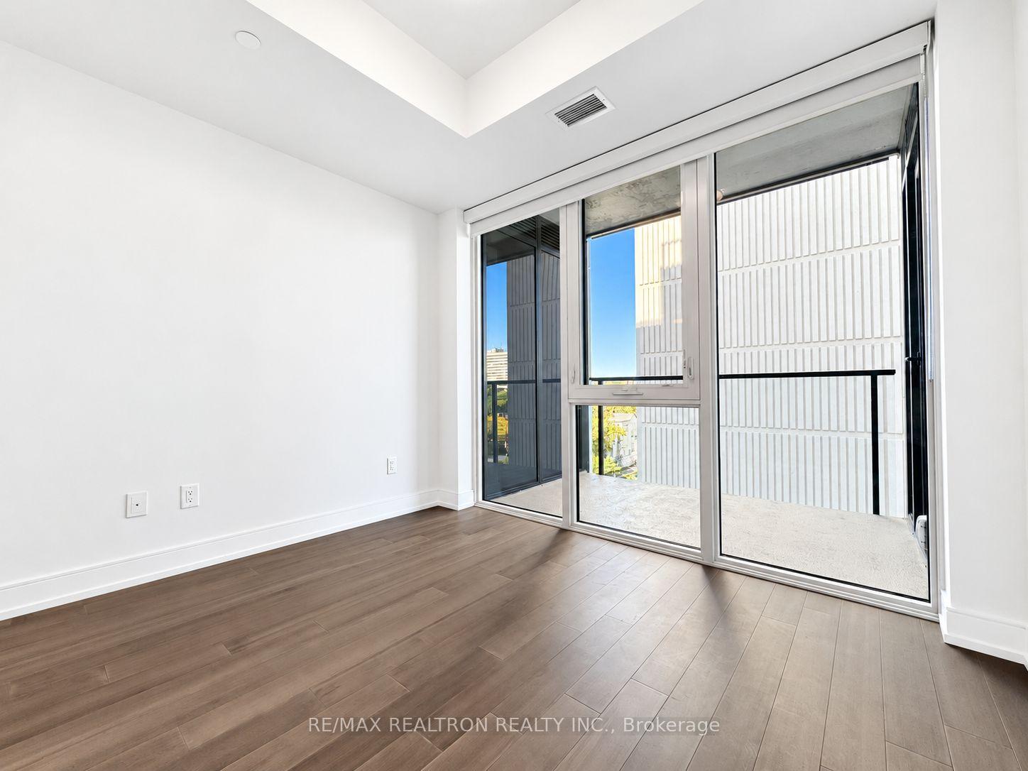 Photo 7 of Unit 505, 664 Spadina Avenue, Toronto, University — HOMEH