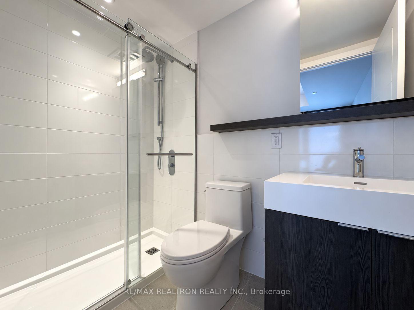 Photo 10 of Unit 505, 664 Spadina Avenue, Toronto, University — HOMEH
