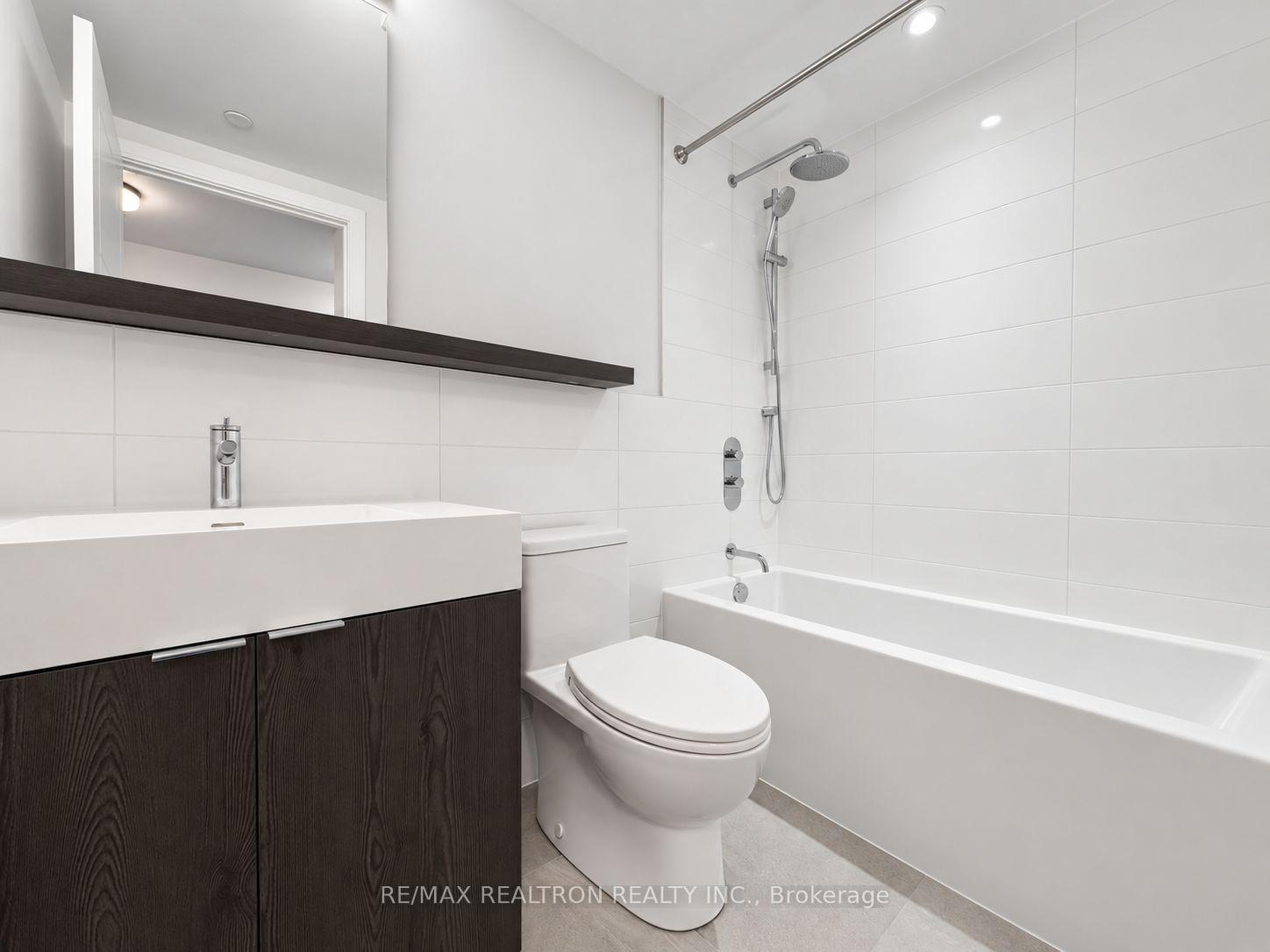 Photo 16 of Unit 505, 664 Spadina Avenue, Toronto, University — HOMEH