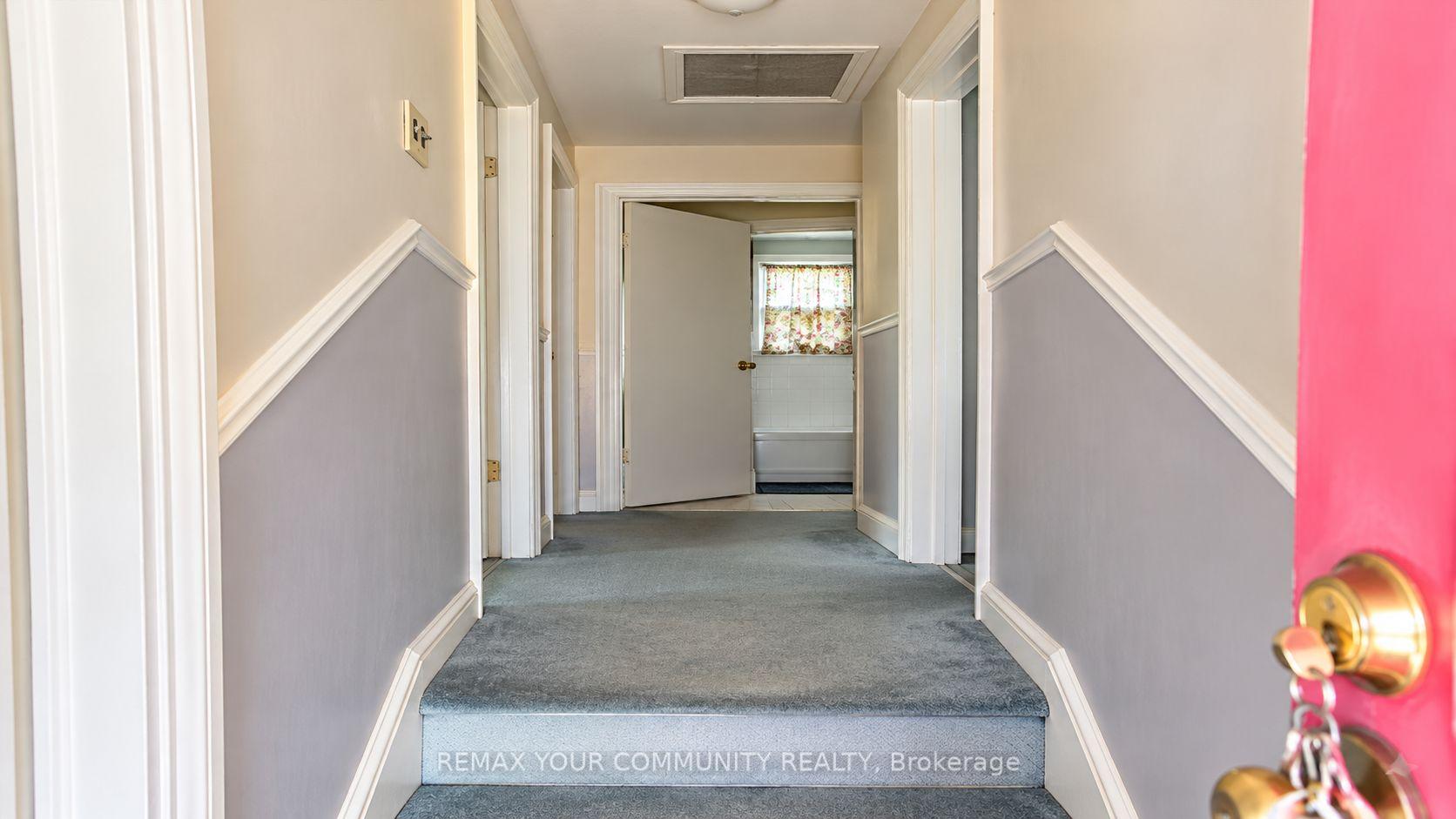 Photo 2 of 56 Commonwealth Avenue, Scarborough, Kennedy Park — HOMEH