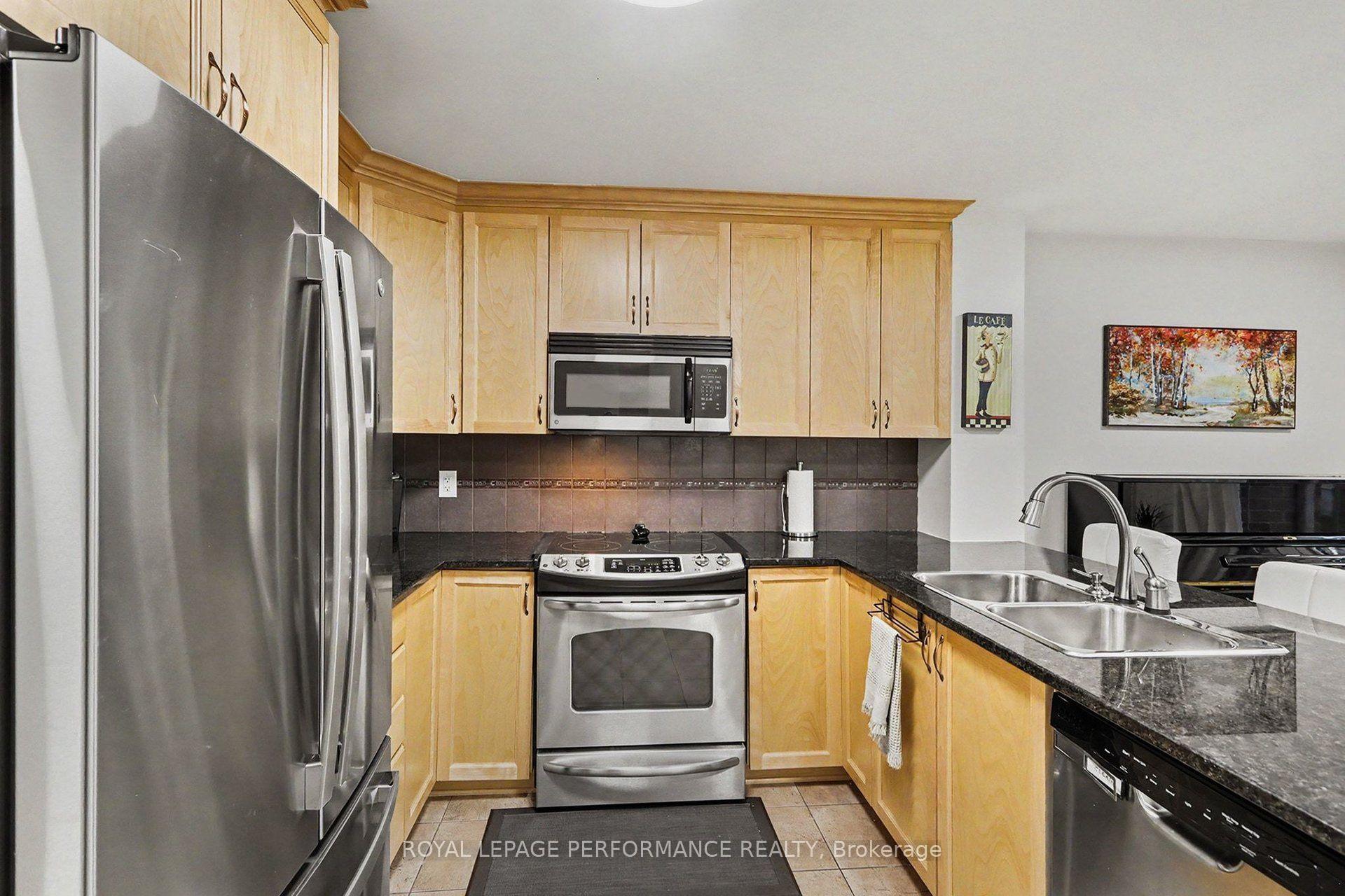 Photo 5 of 458 LeBoutillier Avenue, Ottawa, Carson Meadows — HOMEH