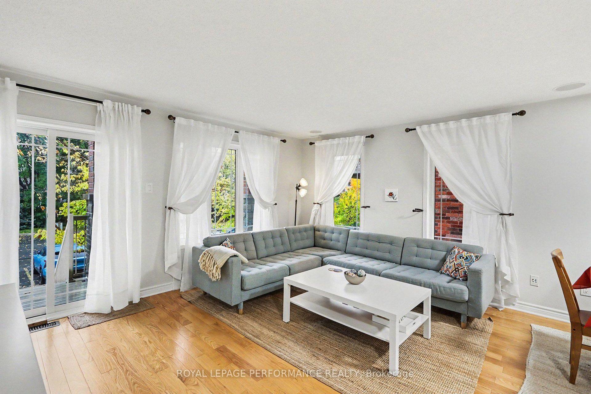 Photo 11 of 458 LeBoutillier Avenue, Ottawa, Carson Meadows — HOMEH