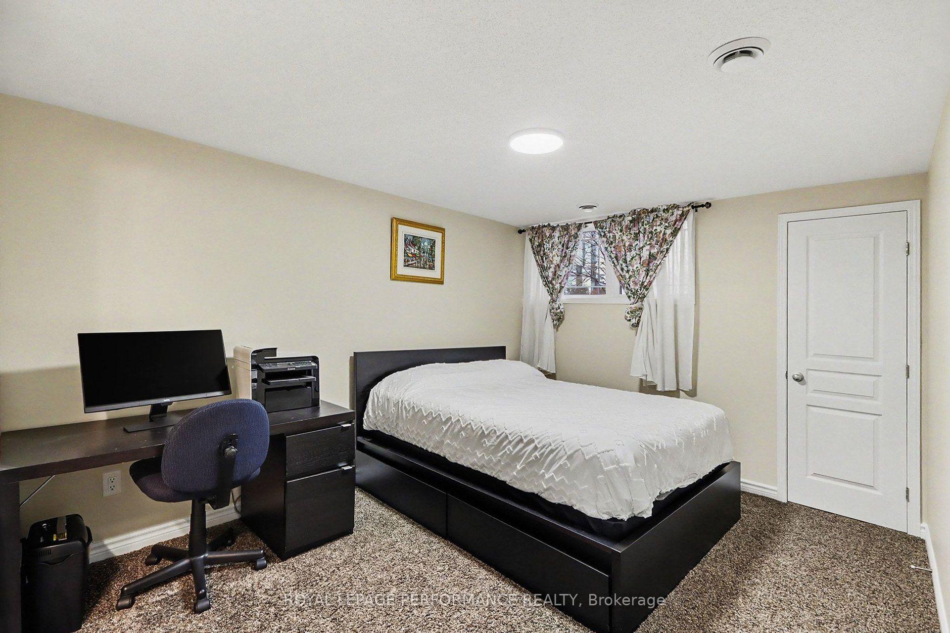Photo 18 of 458 LeBoutillier Avenue, Ottawa, Carson Meadows — HOMEH