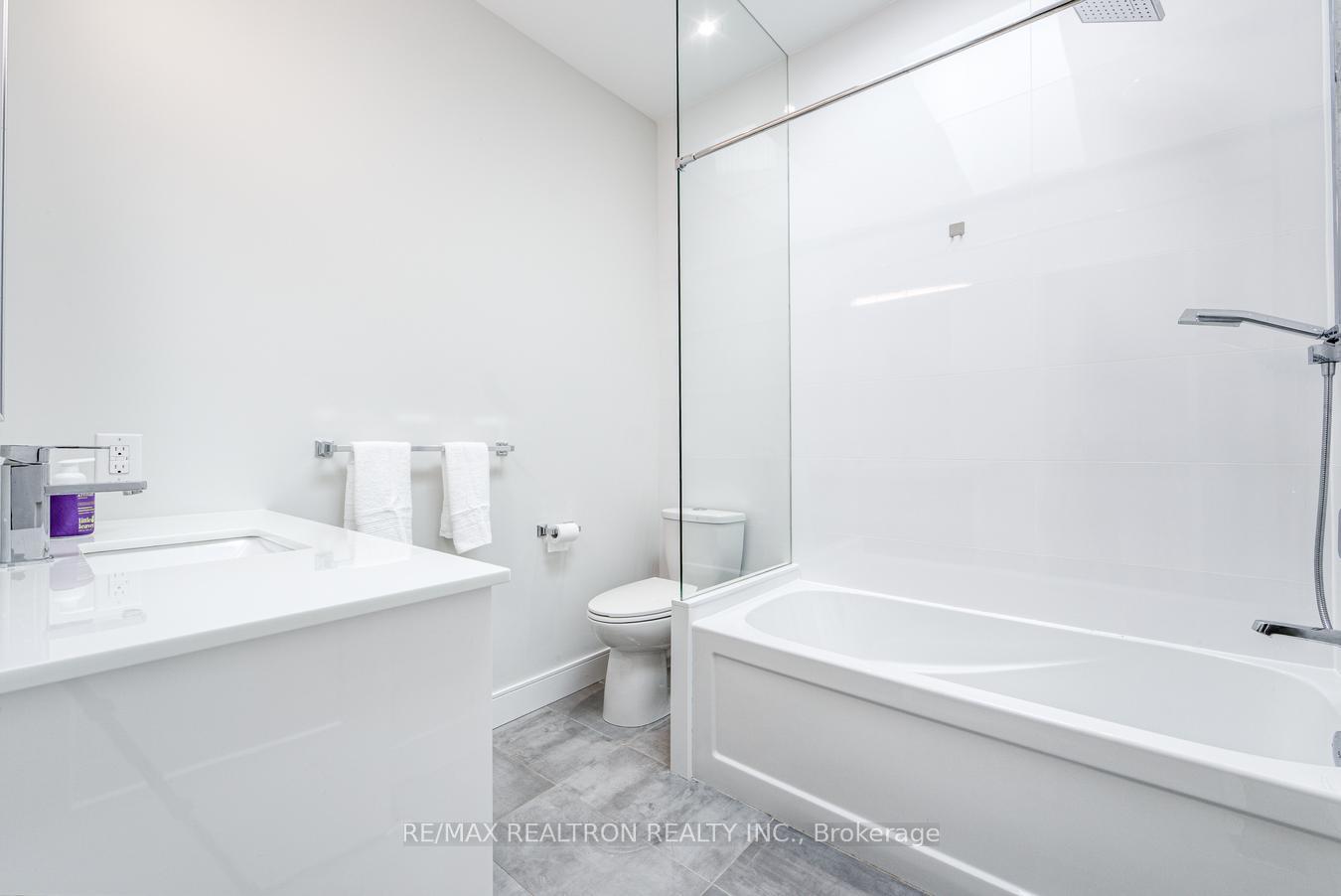Photo 22 of 6B Trowell Avenue, Toronto, Keelesdale-Eglinton West — HOMEH