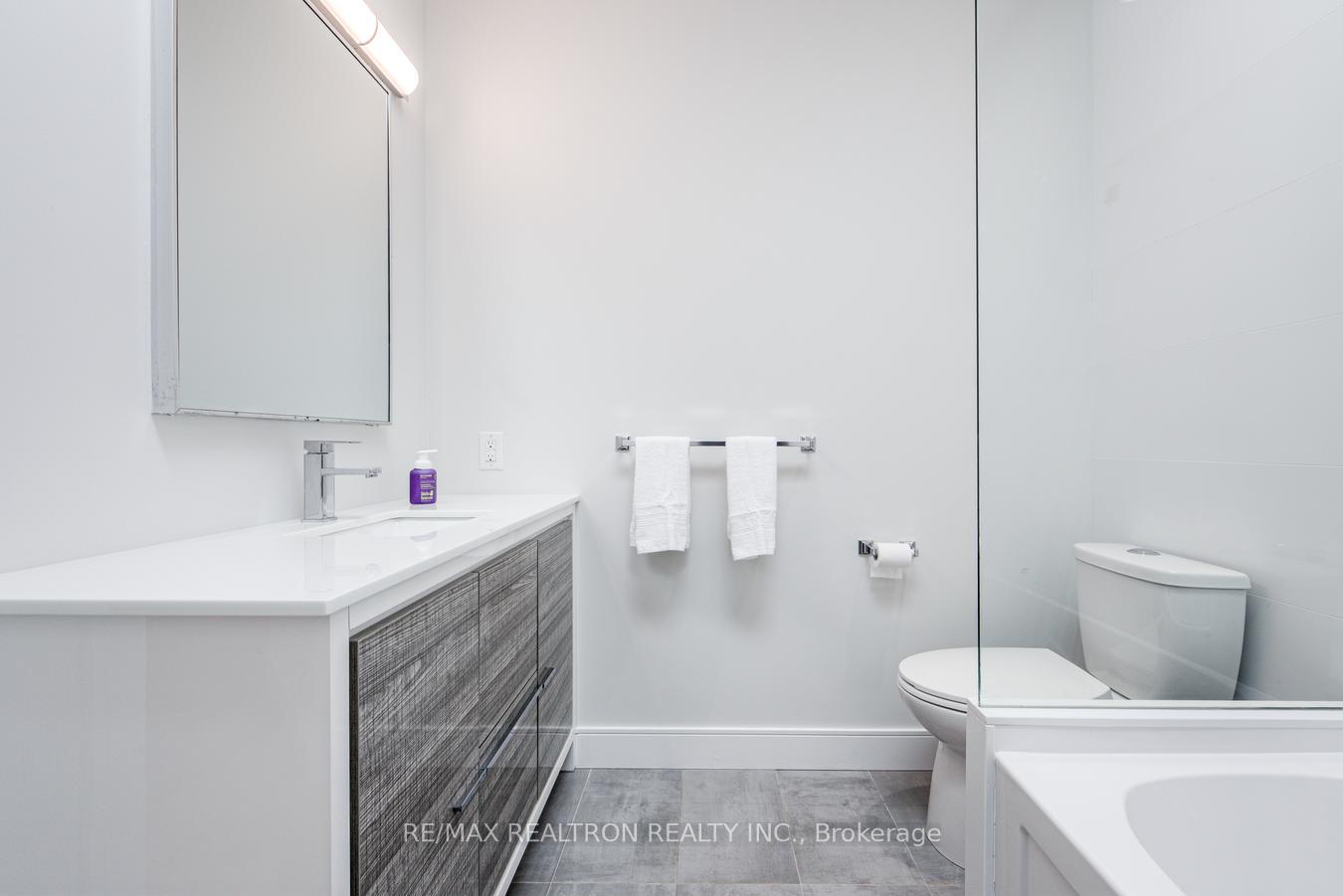 Photo 23 of 6B Trowell Avenue, Toronto, Keelesdale-Eglinton West — HOMEH