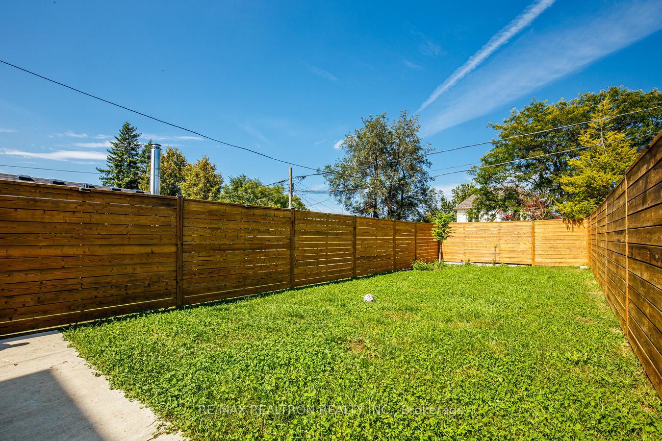 Photo 32 of 6B Trowell Avenue, Toronto, Keelesdale-Eglinton West — HOMEH