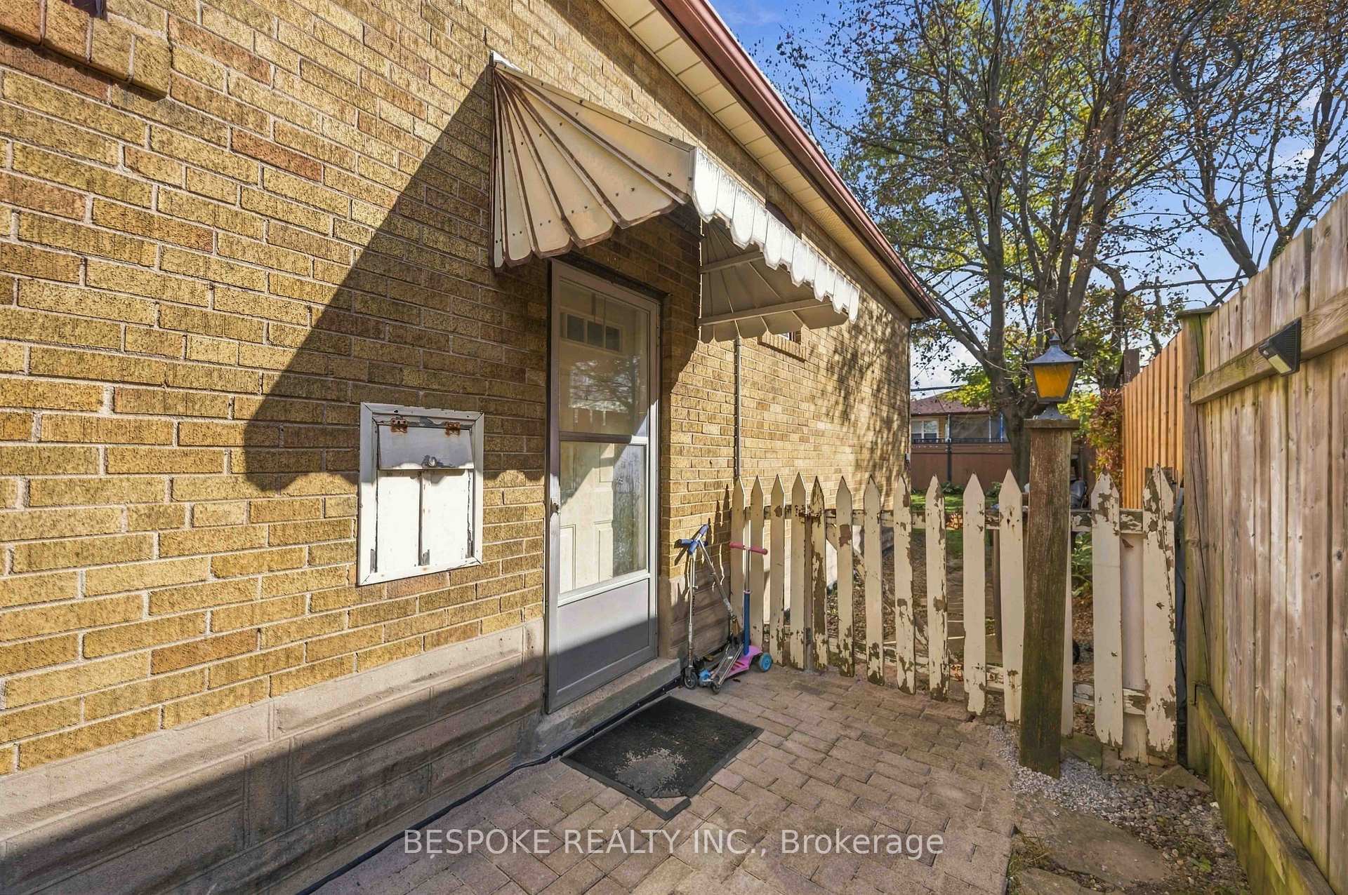 Photo 23 of 51 Mcgregor Road, Scarborough, Dorset Park — HOMEH