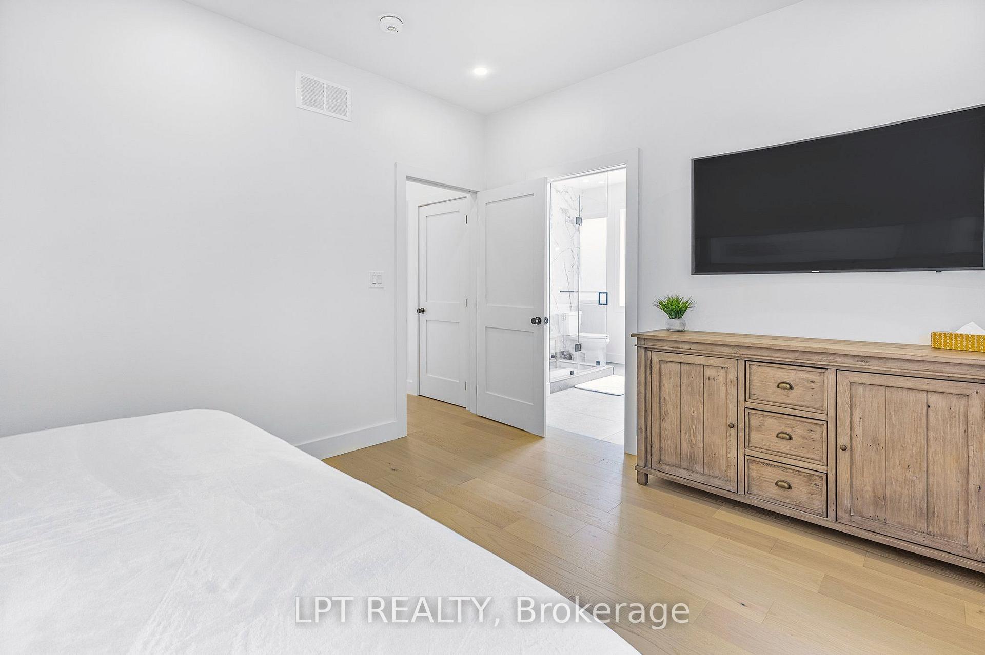 Photo 28 of 68 49th Street N, Wasaga Beach — HOMEH