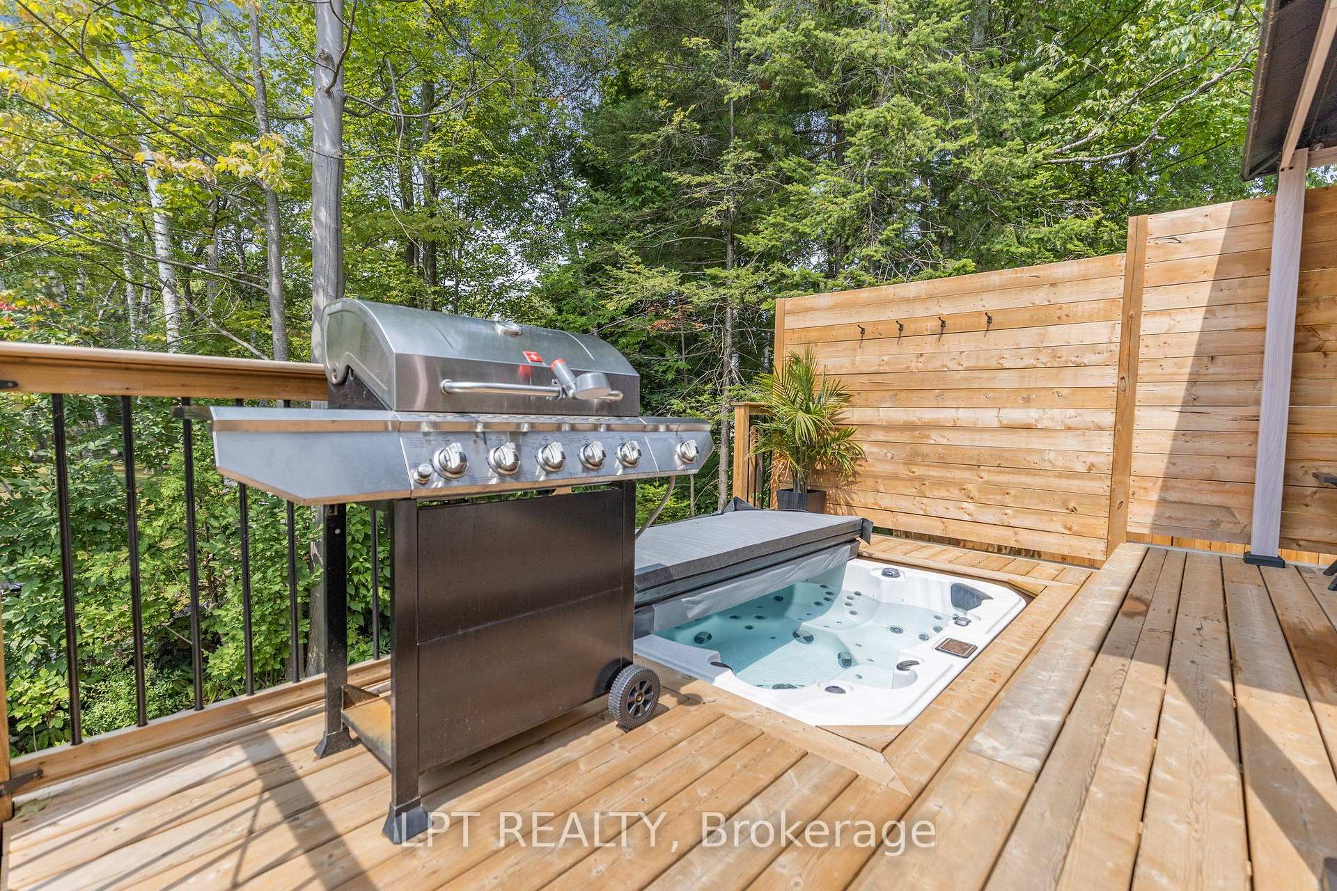 Photo 52 of 68 49th Street N, Wasaga Beach — HOMEH