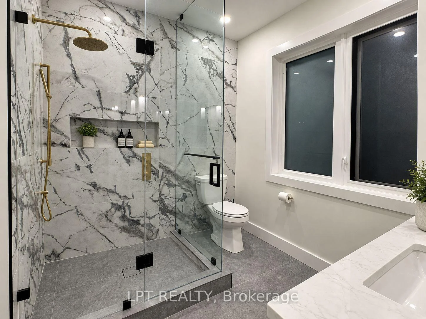 Photo 30 of 68 49th Street N, Wasaga Beach — HOMEH