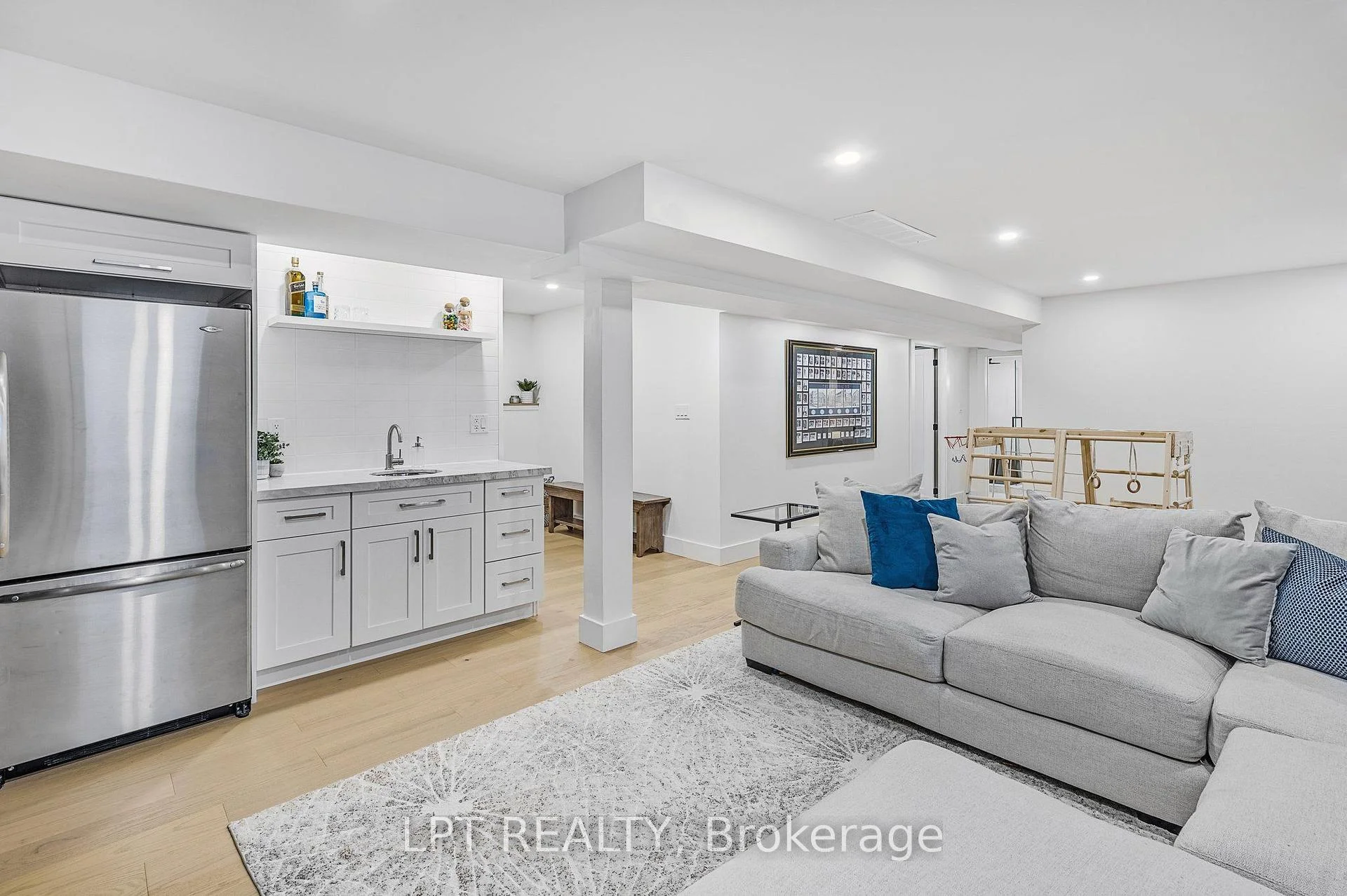 Photo 39 of 68 49th Street N, Wasaga Beach — HOMEH