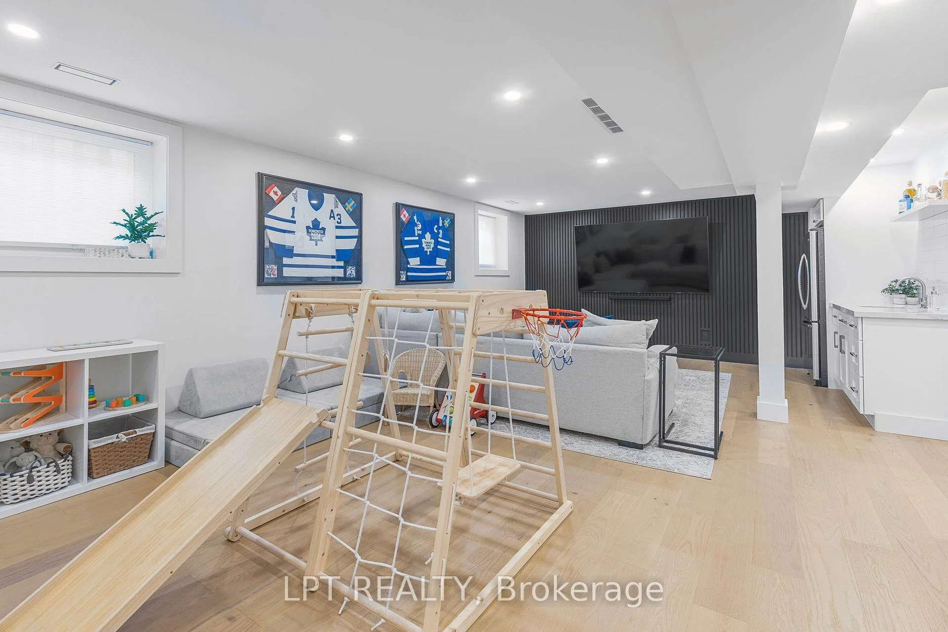 Photo 46 of 68 49th Street N, Wasaga Beach — HOMEH