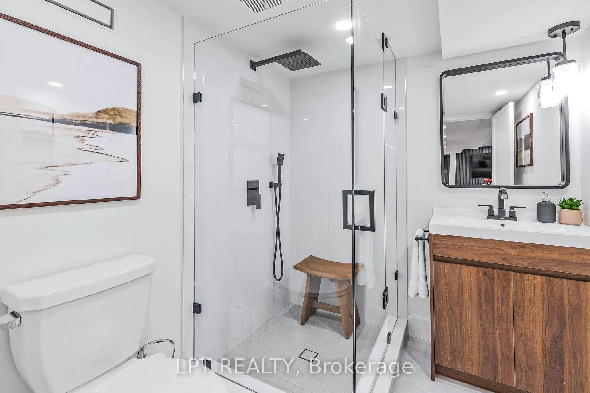 Photo 47 of 68 49th Street N, Wasaga Beach — HOMEH