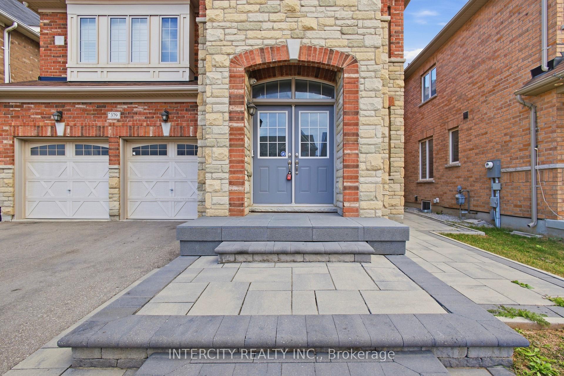 Photo 3 of 379 Robert Parkinson Drive, Brampton, Northwest Brampton — HOMEH