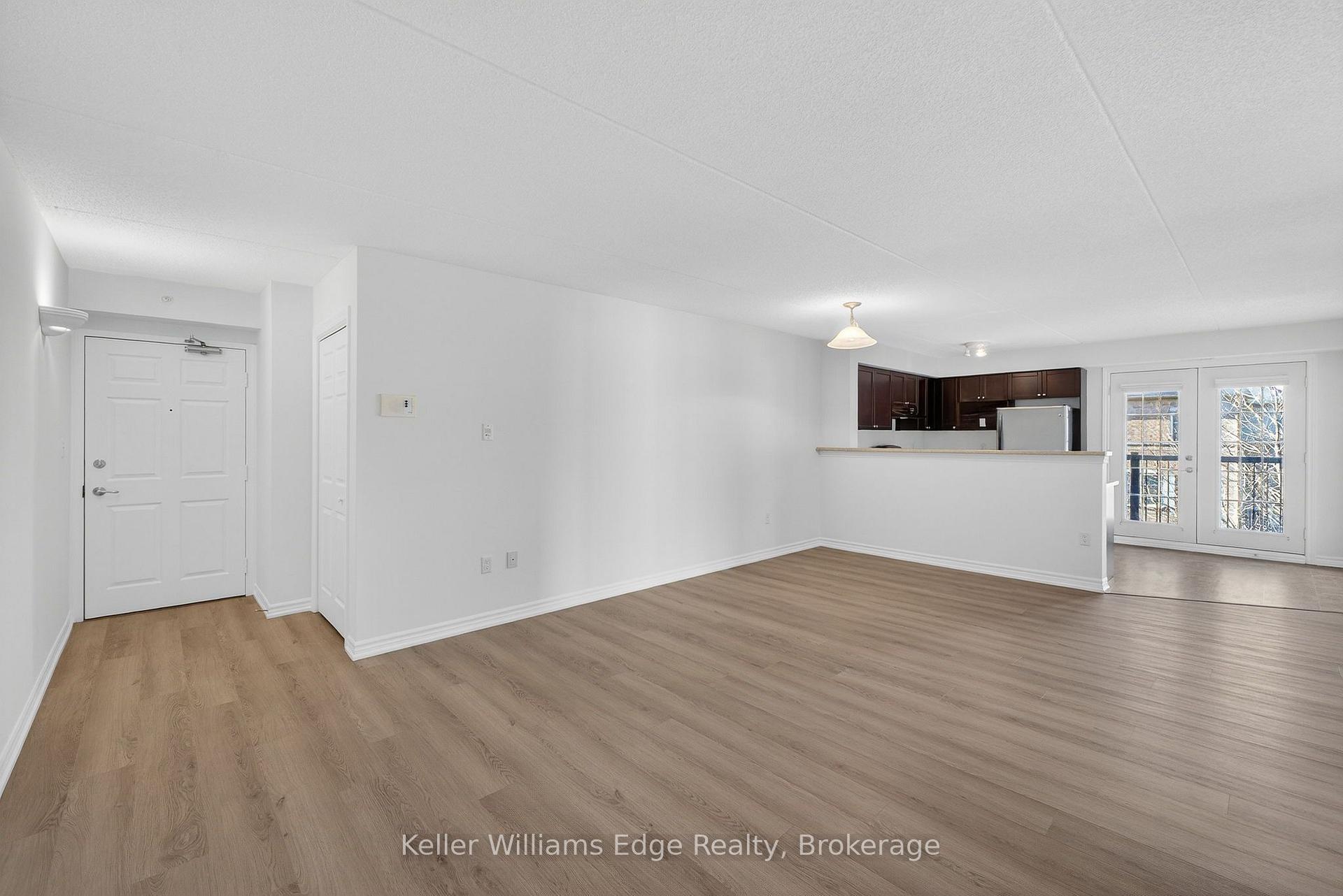 Photo 6 of 1350 Main Street E, Milton, Dempsey — HOMEH