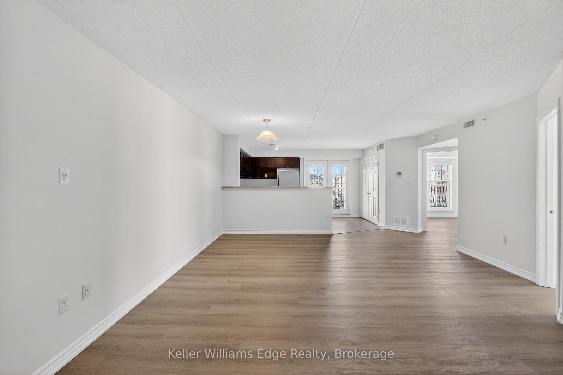 Photo 7 of 1350 Main Street E, Milton, Dempsey — HOMEH