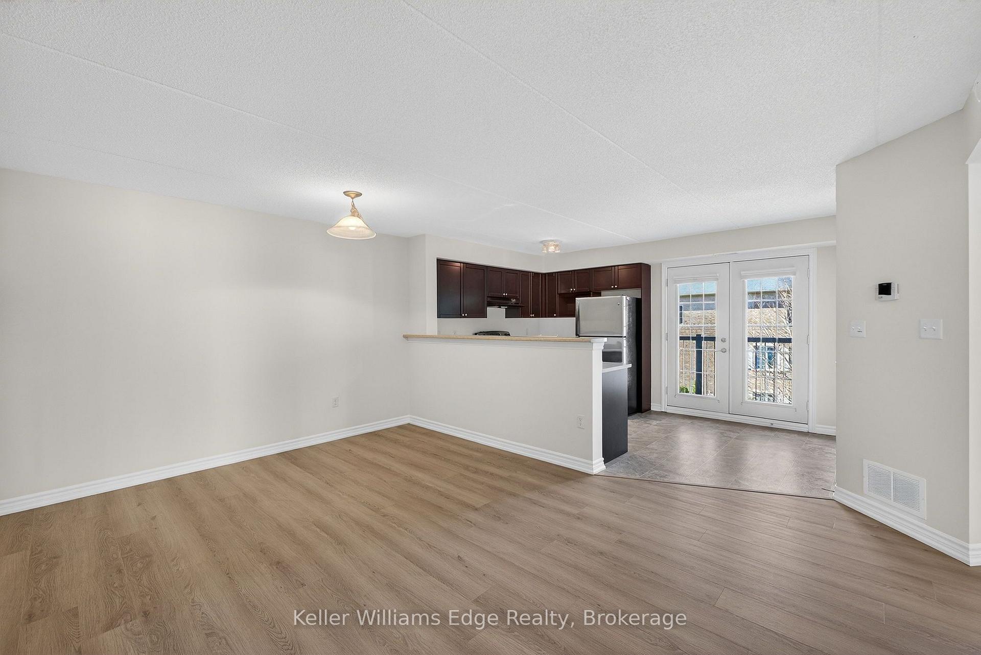 Photo 8 of 1350 Main Street E, Milton, Dempsey — HOMEH