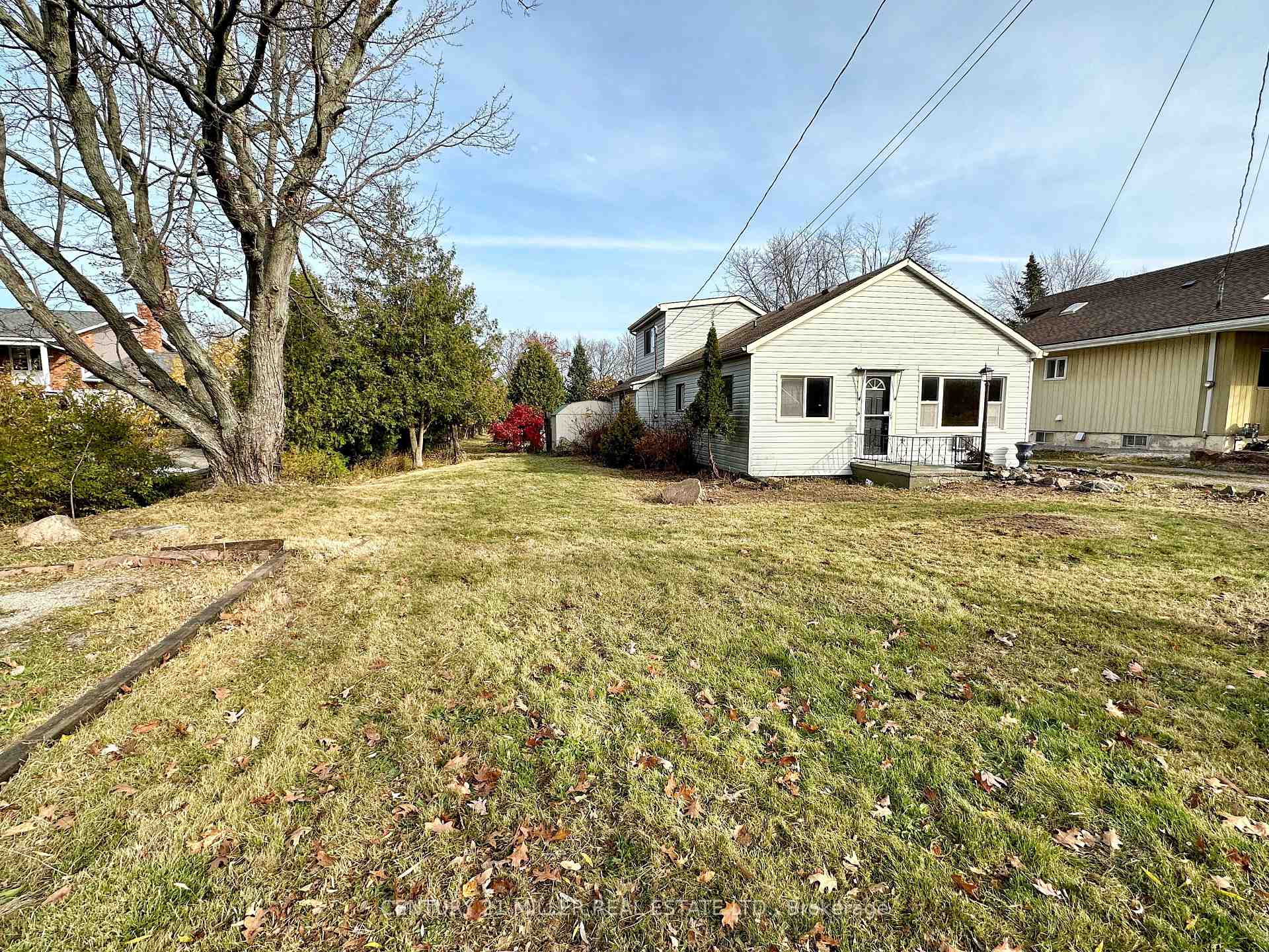 Photo 7 of 49 Ridge Road E, Grimsby, Grimsby Escarpment — HOMEH
