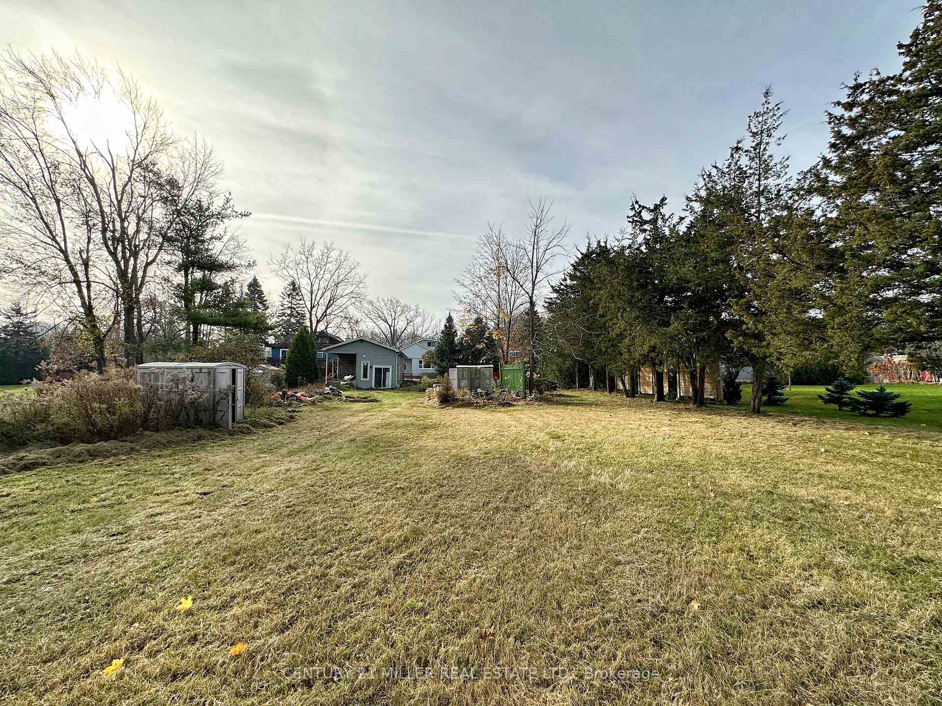 Photo 16 of 49 Ridge Road E, Grimsby, Grimsby Escarpment — HOMEH