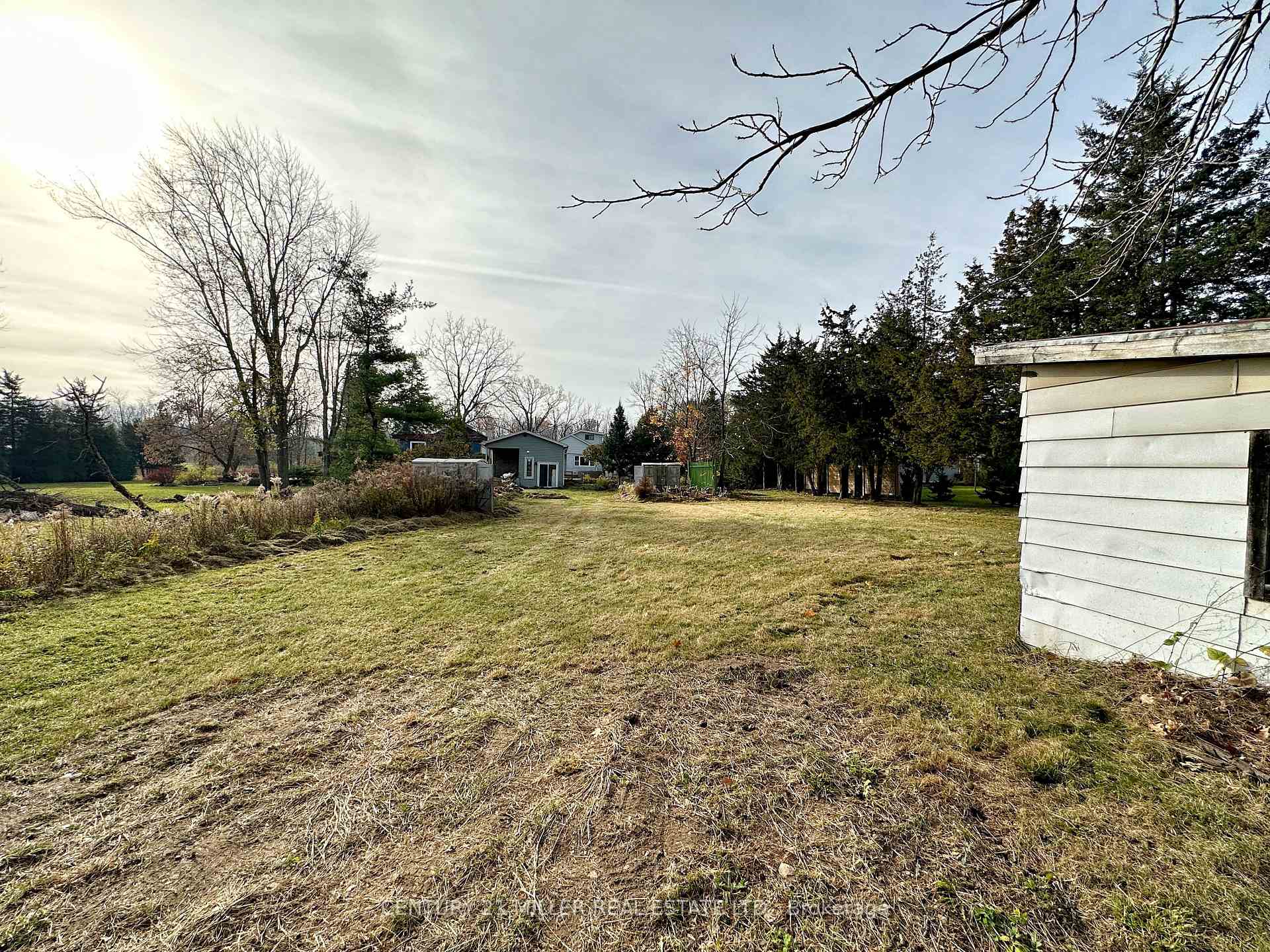 Photo 18 of 49 Ridge Road E, Grimsby, Grimsby Escarpment — HOMEH