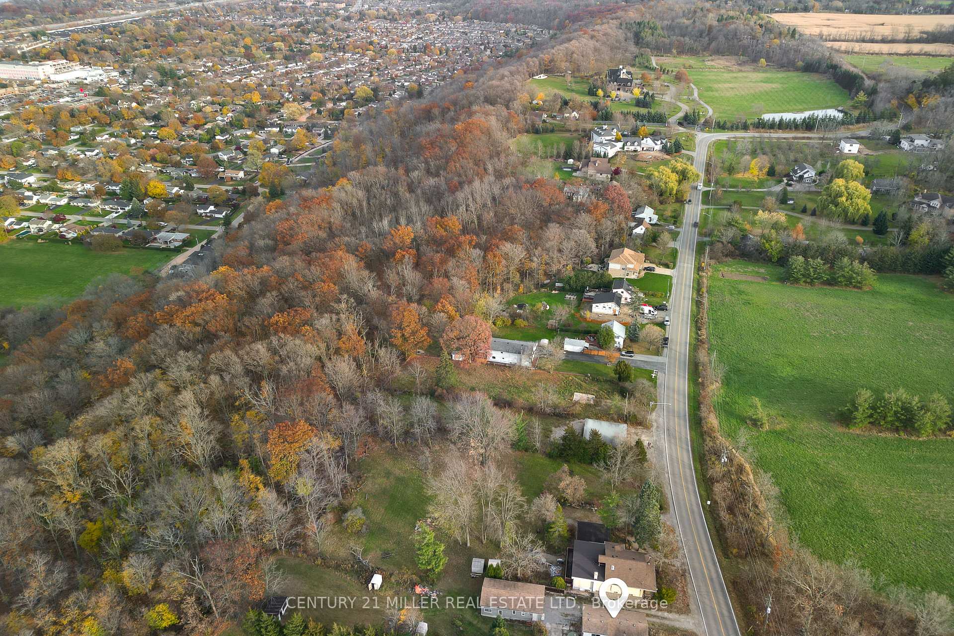 Photo 25 of 49 Ridge Road E, Grimsby, Grimsby Escarpment — HOMEH