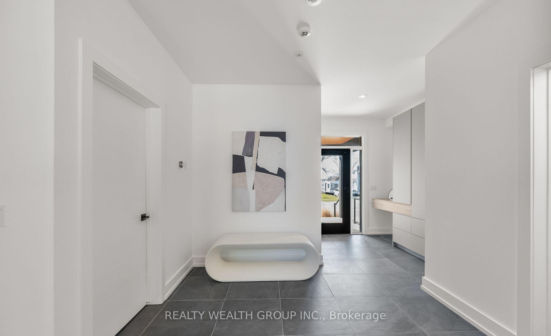 Photo 5 of 4636 Lee Avenue, Niagara Falls, Ascot — HOMEH