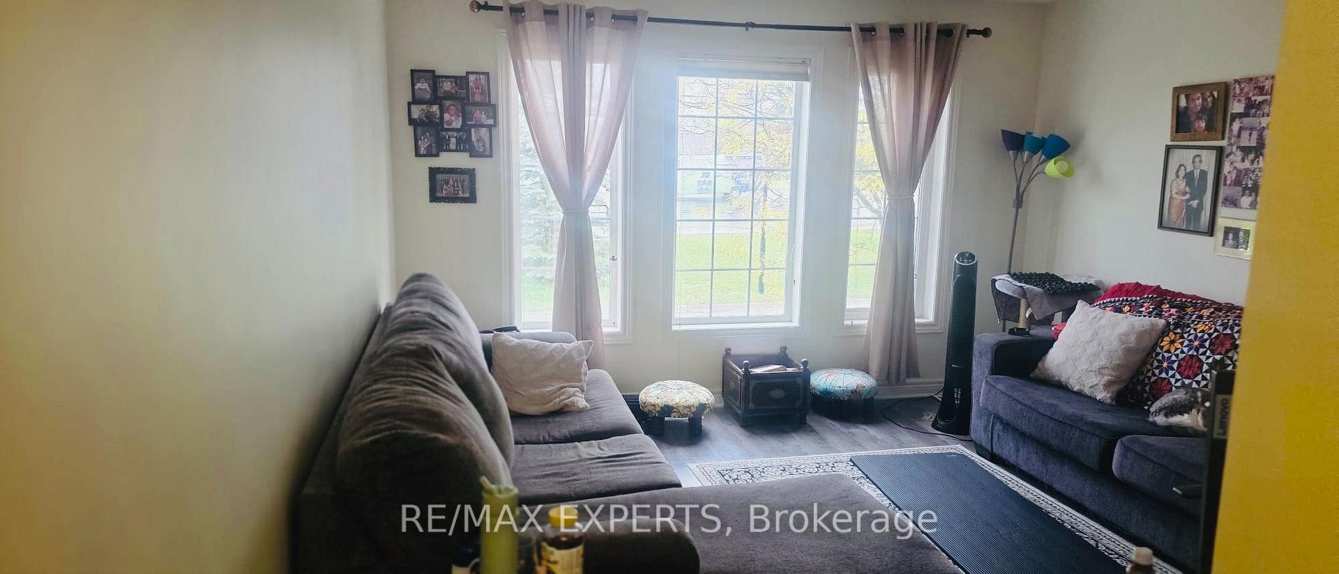 Photo 5 of 507 Rourke Place, Newmarket, Gorham-College Manor — HOMEH