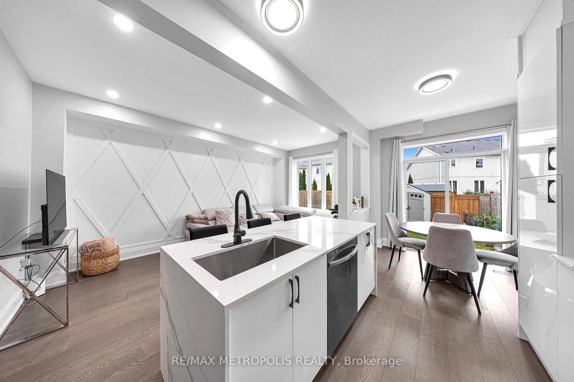 Photo 16 of 93 Blanchard Crescent, Essa, Angus — HOMEH
